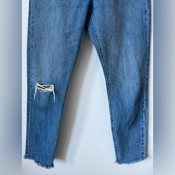 Levi’s Wedgie Icon Athens Hera size 28 distressed blue jeans - Picture 4 of 13